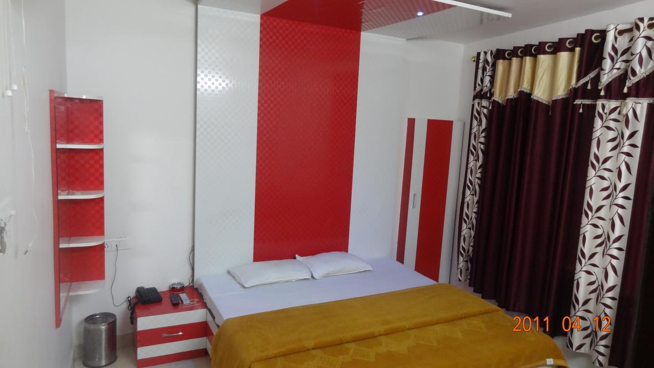 Hotel Dalhousie Hills Екстериор снимка